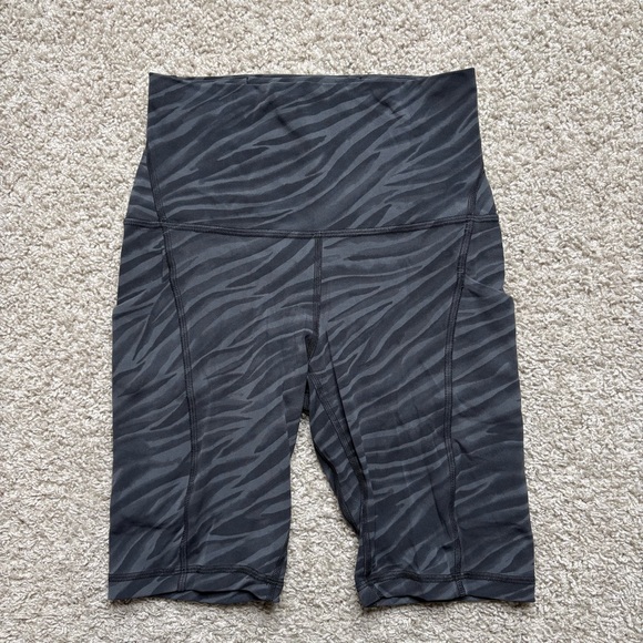 lululemon athletica Pants - Lululemon Align High Rise Short with Pockets 8"